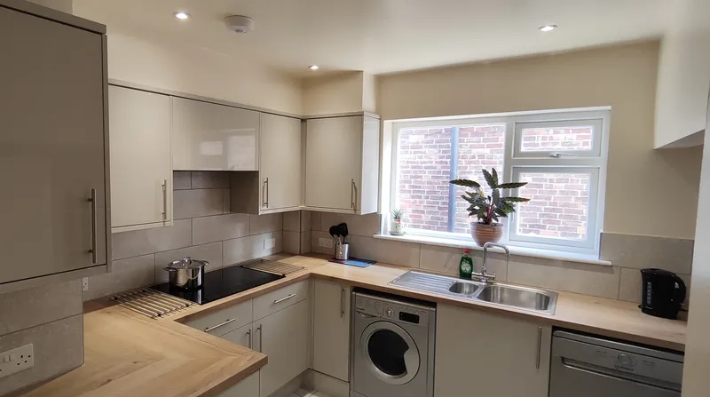 Brailsford Road: 6 Bedroom student House NG7 2JU - Image 9